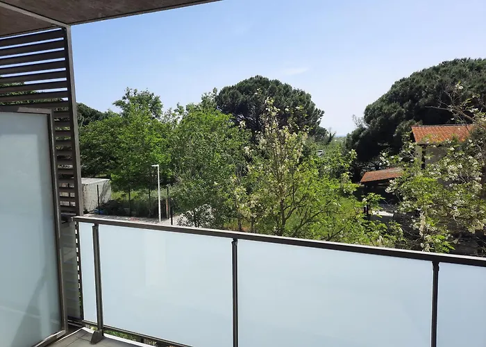 Neuf Et Climatise, 4 Personnes, A 150m De La Daire